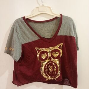 Women's Medium Crop Top Sequin Owl Graphic - Maroon and Gray